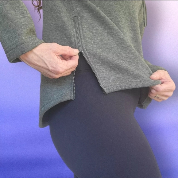 RBX Lightweight Hoodie Sweatshirt Size Medium Women's Gray Pullover - Picture 10 of 11